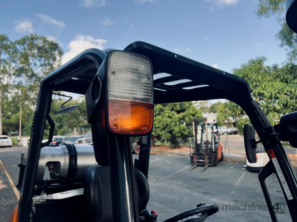 Low Hour Compact Toyota Forklift